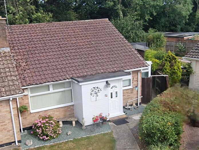 2 Bedroom Semi-Detached Bungalow For Sale In Spinney Walk, Barnham, PO22