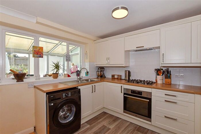 3 Bedroom Semi-Detached House For Sale In Chipstead Close, Allington, Maidstone, Kent, ME16