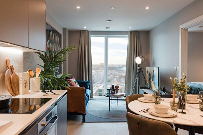 1 Bedroom Flat To Rent In New York Square, Soyo, Quarry Hill, Leeds, West Yorkshire, LS2