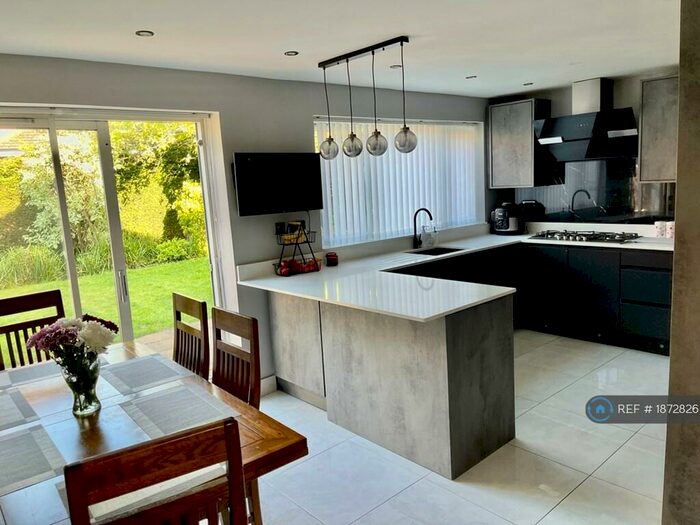 3 Bedroom Detached House To Rent In Swanswell Road, Solihull, B92