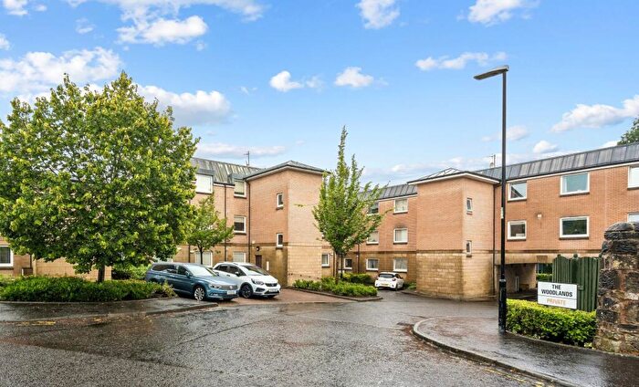 2 Bedroom Flat For Sale In The Woodlands, Stirling, FK8