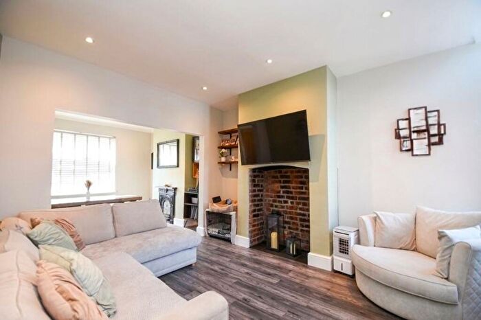 2 Bedroom Terraced House For Sale In Martin Street, Salford, M5