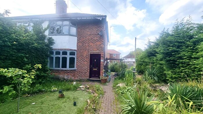 Semi-Detached House To Rent In Wesley Place, NG9