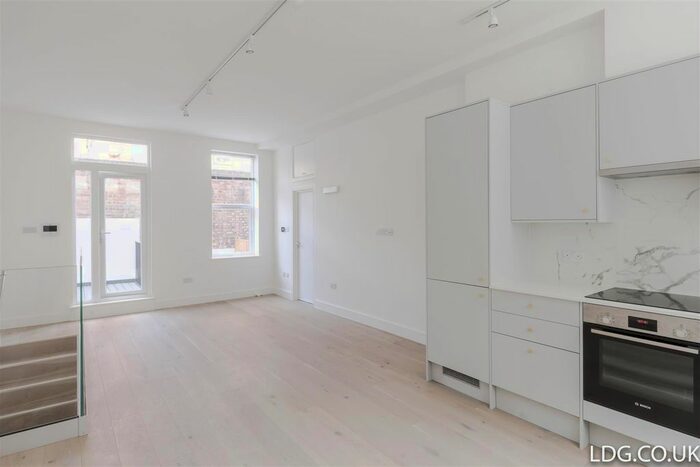 2 Bedroom Flat To Rent In New North Street, Bloomsbury, WC1N