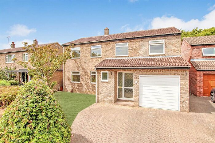 4 Bedroom Detached House To Rent In Church View, Oakington, Cambridge, CB24