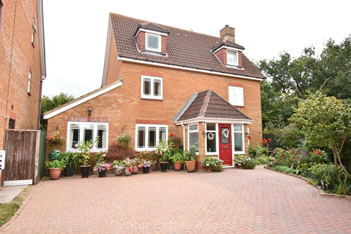 5 Bedroom Detached House For Sale In Orwell Close, Priddy`s Hard, PO12