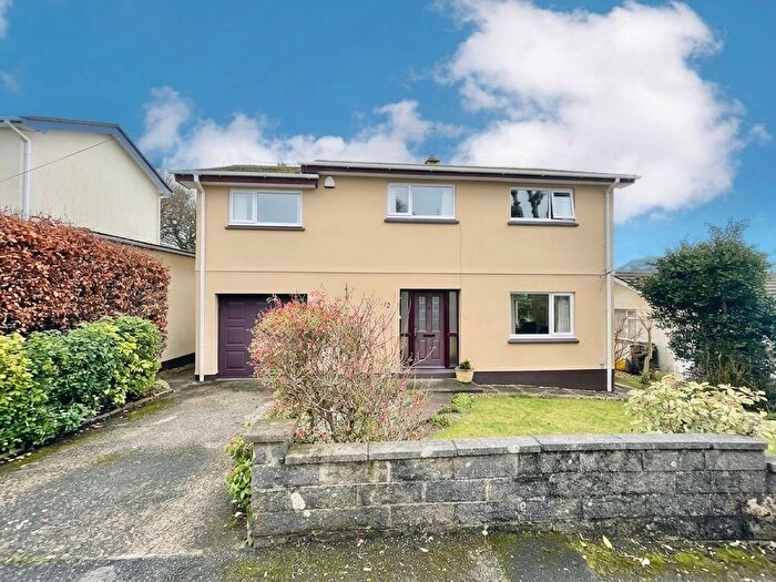 5 Bedroom Detached House For Sale In Barlowena, Camborne, TR14