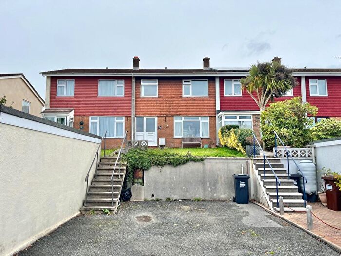 3 Bedroom Terraced House For Sale In Castlemead Close, Saltash, PL12