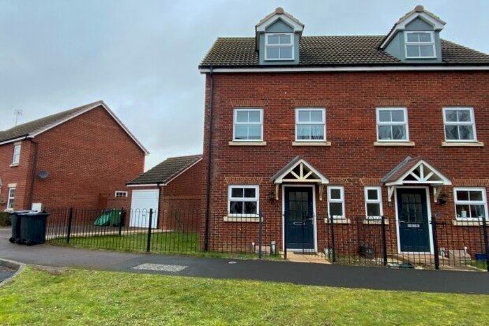 3 Bedroom Property To Rent In Staxton Drive Kingsway, Gloucester, GL2