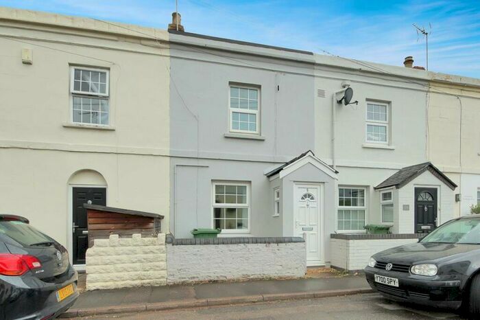 2 Bedroom House To Rent In Leckhampton, GL53