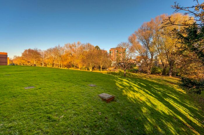 2 Bedroom Flat To Rent In Elliot Close, Wembley Park, Wembley, HA9