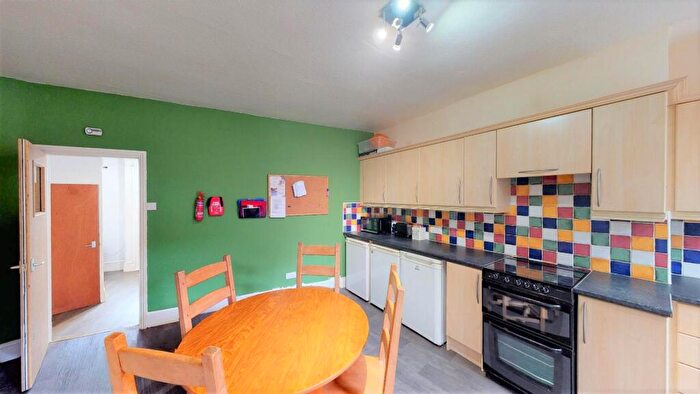 4 Bedroom House To Rent In Commonside Crookesmoor Sheffield, S10