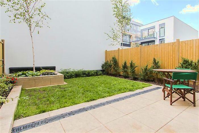 1 Bedroom Flat To Rent In Wharf Street London, SE8