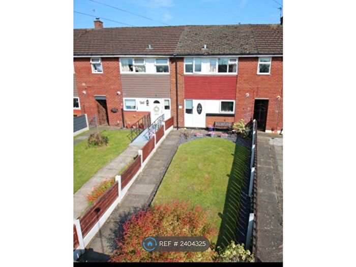 3 Bedroom Terraced House To Rent In Linnet Drive, Irlam, Manchester, M44