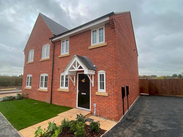 3 Bedroom Semi-Detached House To Rent In Cranesbill Way, Mickleover, Derby, DE3