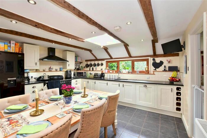 3 Bedroom Barn Conversion For Sale In Ashford Road, Ivychurch, Kent, TN29