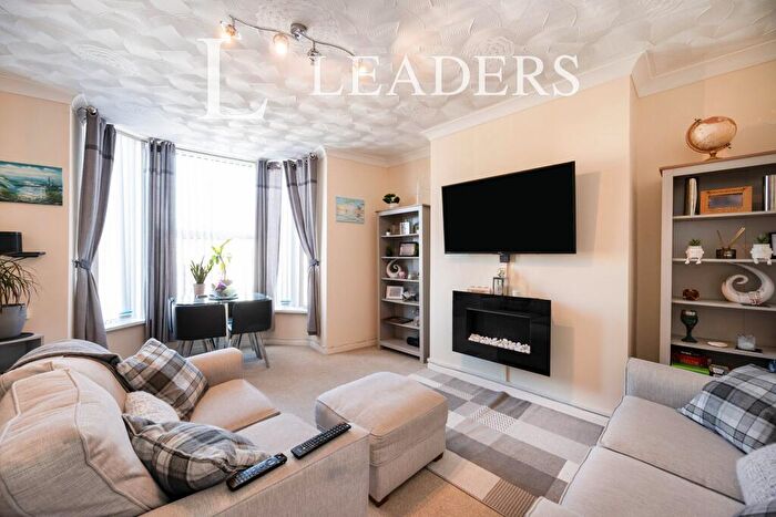 1 Bedroom Flat To Rent In Waverley Road, Southsea, PO5