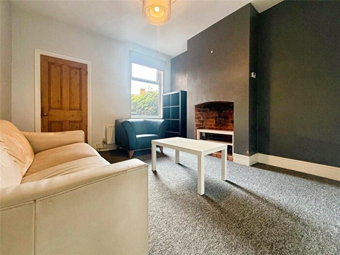 2 Bedroom Terraced House For Sale In Hartopp Road, Clarendon Park, Leicester, LE2