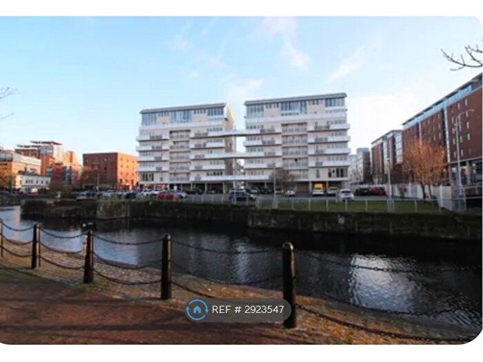 2 Bedroom Flat To Rent In Royal Quay, Liverpool, L3