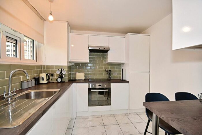 1 Bedroom House To Rent In Lever Street, London, EC1V