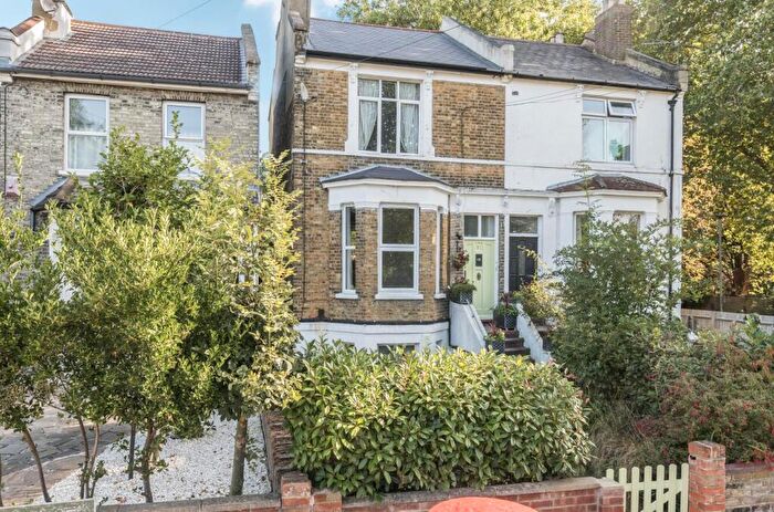 1 Bedroom Flat For Sale In Laurel Grove, Penge, London, SE20