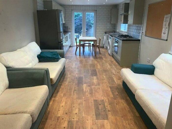 6 Bedroom House To Rent In Magdalen Road, Oxford, Oxford, OX4