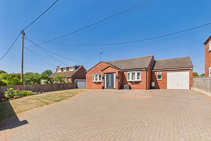 3 Bedroom Detached Bungalow For Sale In Main Road, Shutlanger, NN12