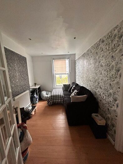 1 Bedroom Flat To Rent In Albert Road, London, SE25