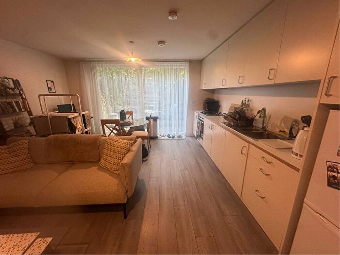 1 Bedroom Flat To Rent In Kentish Town Road, Kentish Town, NW1