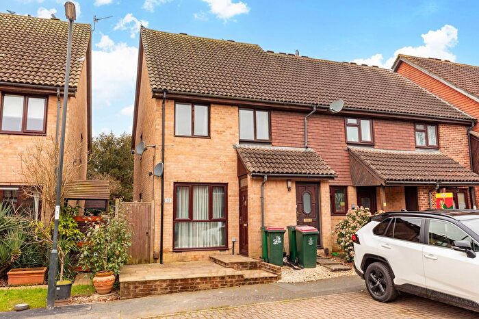 1 Bedroom Maisonette For Sale In Excalibur Close, Ifield, RH11