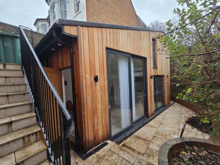 1 Bedroom Flat To Rent In Hemstal Road, West Hampstead, NW6