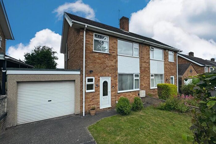 3 Bedroom Semi-Detached House To Rent In Ling Road, Walton, Chesterfield, S40