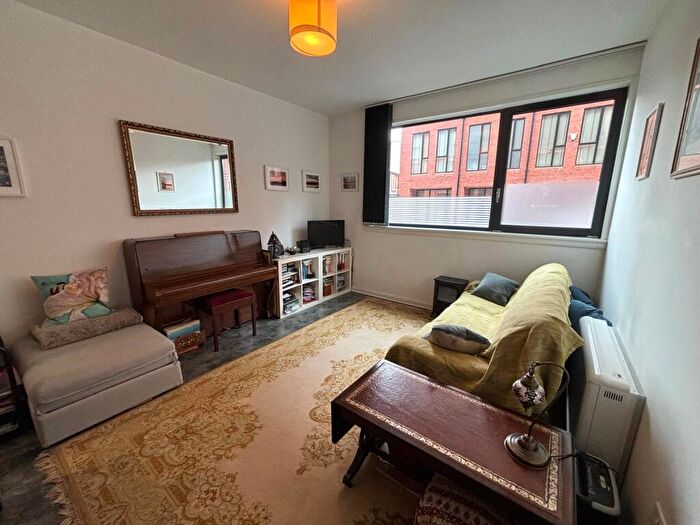 2 Bedroom Apartment For Sale In Tenby Street North, Birmingham, B1
