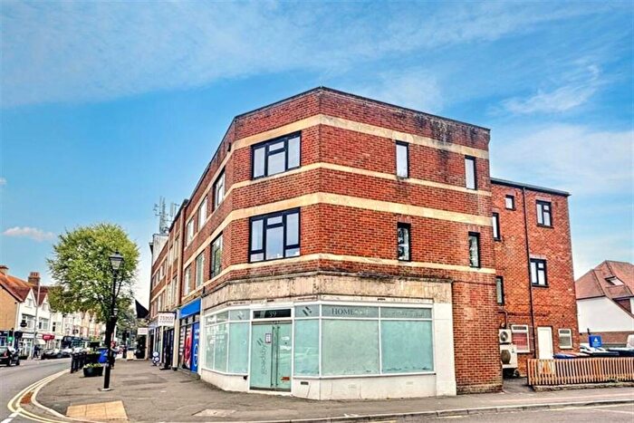 1 Bedroom Flat To Rent In Canford Cliffs, BH13