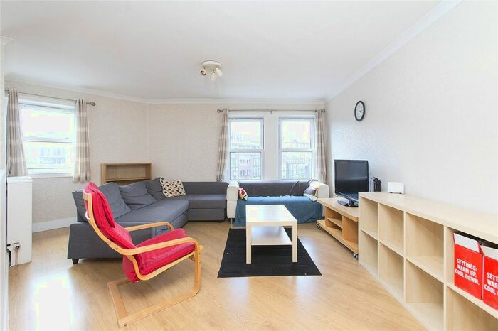 2 Bedroom Flat To Rent In Thomsons Court, Grassmarket, Edinburgh, EH1