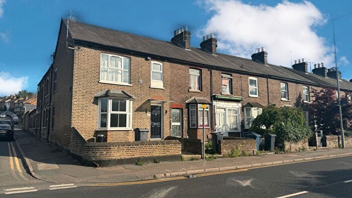 2 Bedroom Property To Rent In Berkhampstead Road, Chesham, HP5