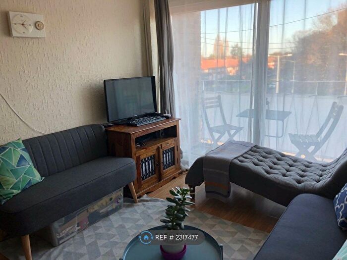 2 Bedroom Flat To Rent In Longbridge Road, Barking, IG11