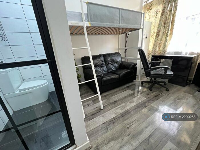 Studio To Rent In Banff Road, Manchester, M14