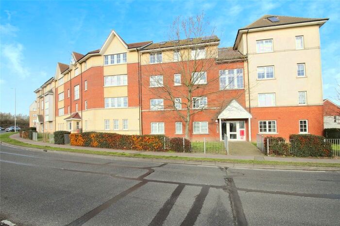 1 Bedroom Flat To Rent In Gainsborough Close, Basildon, SS14