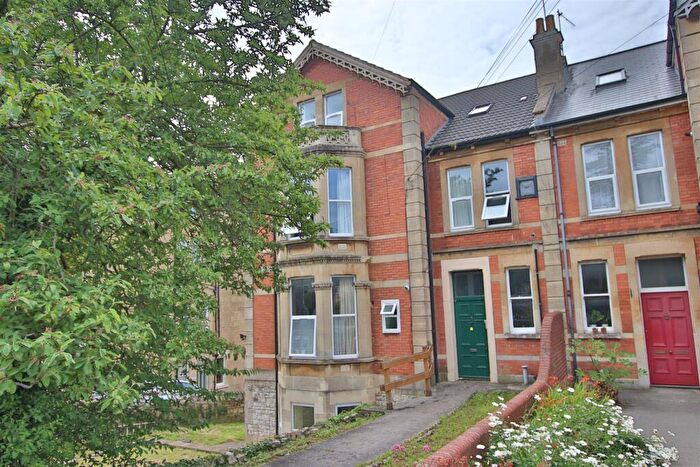 1 Bedroom Flat To Rent In Newbridge Hill, Bath, BA1