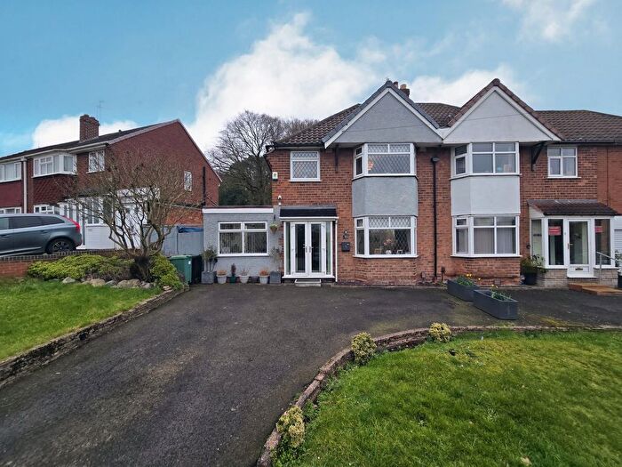 3 Bedroom Semi Detached House For Sale In Allens Lane, Walsall, WS3