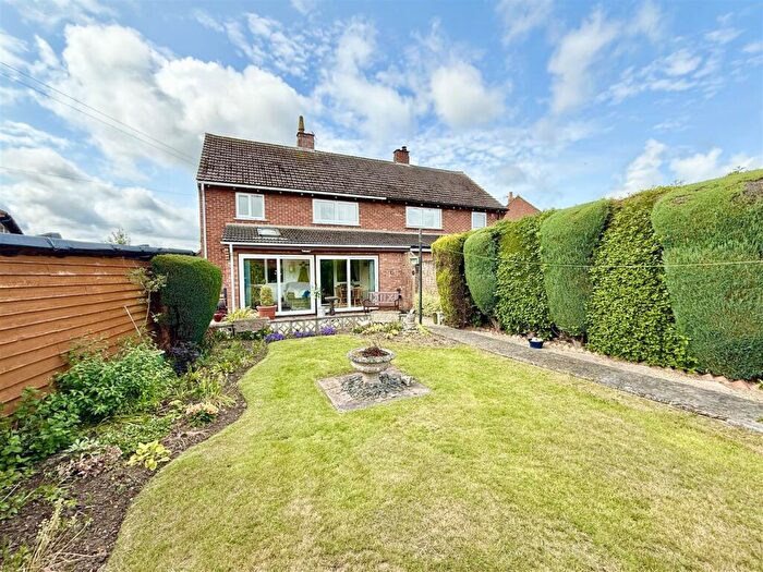 3 Bedroom Semi-Detached House For Sale In St. Catherines Avenue, Catfield, NR29