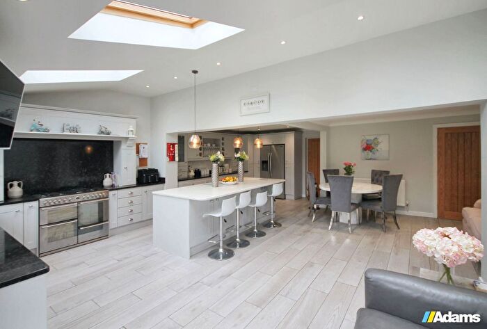 5 Bedroom Detached House For Sale In Aylsham Close, Widnes, WA8