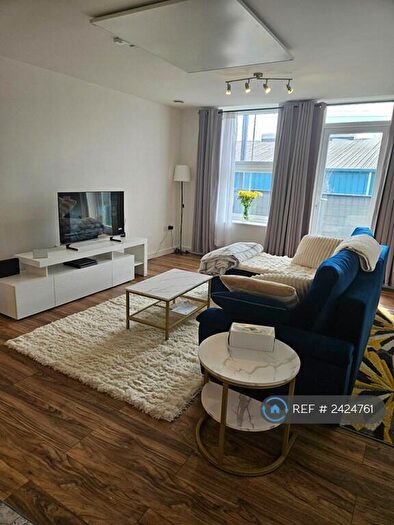 1 Bedroom Flat To Rent In West Wycombe Road, High Wycombe, HP11