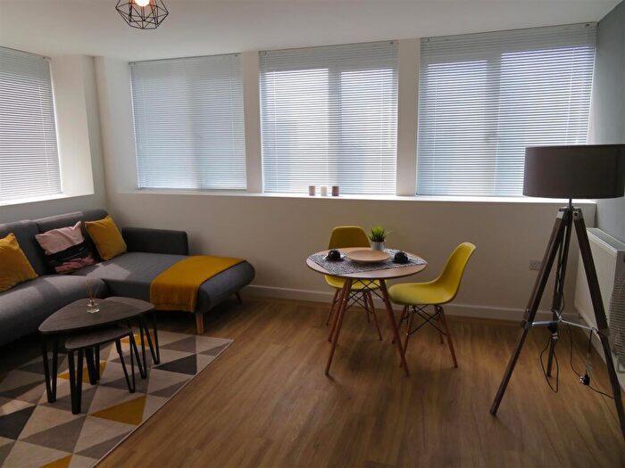 2 Bedroom House To Rent In Isambard Brunel Road, Portsmouth, PO1