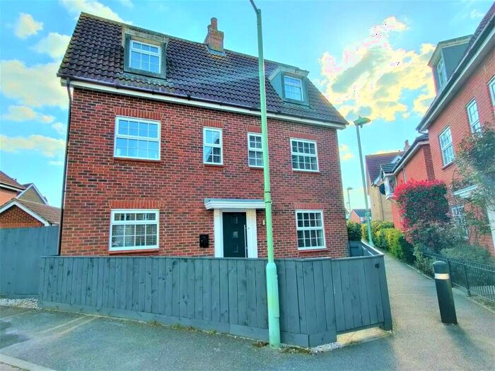 6 Bedroom House To Rent In Kingfisher Road, Bury St. Edmunds, IP32