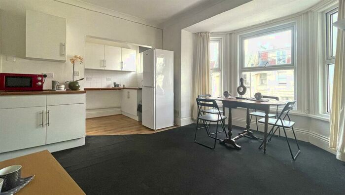 4 Bedroom Flat To Rent In Nightingale Road, Southsea, PO5