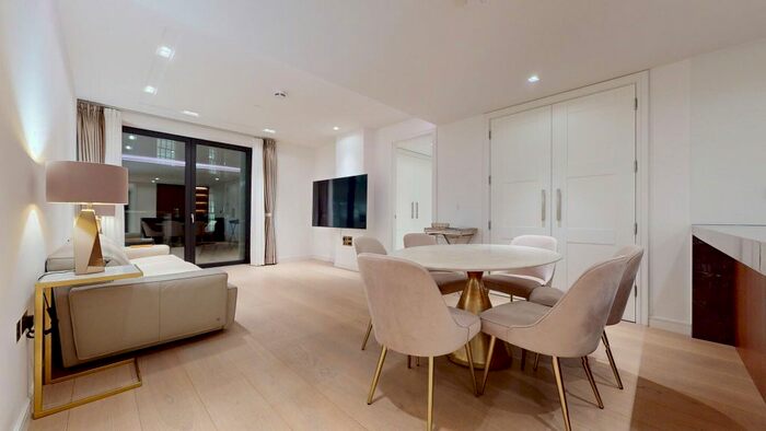 3 Bedroom Flat To Rent In Portugal Street, London, WC2A