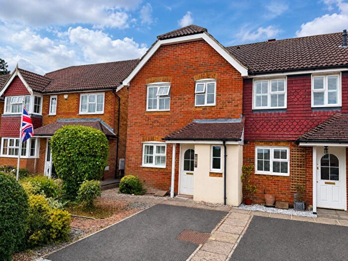 3 Bedroom End Of Terrace House For Sale In Folks Wood Way, Lympne, CT21