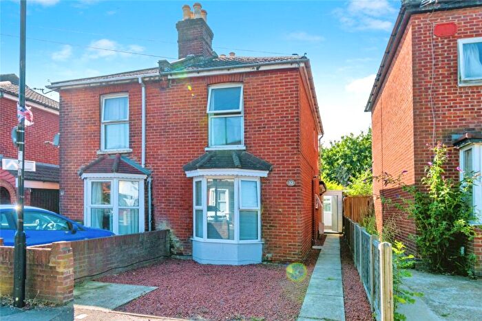 2 Bedroom House To Rent In Kent Road, St Denys, SO17